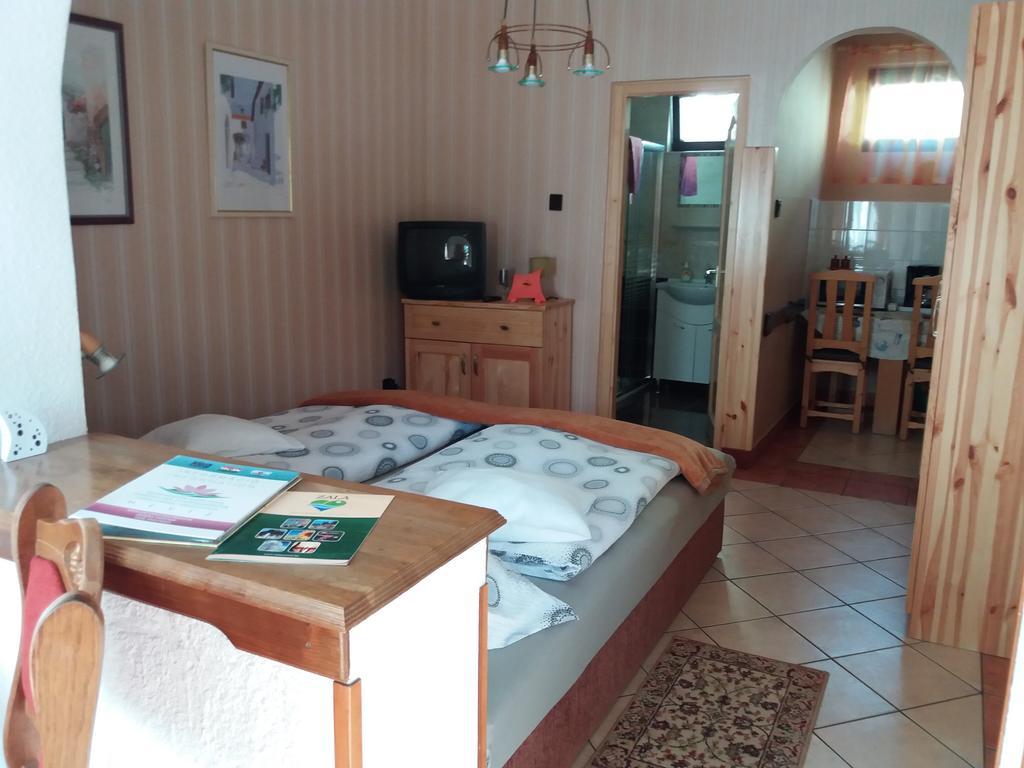 Kaiser Apartman Хевиз Экстерьер фото